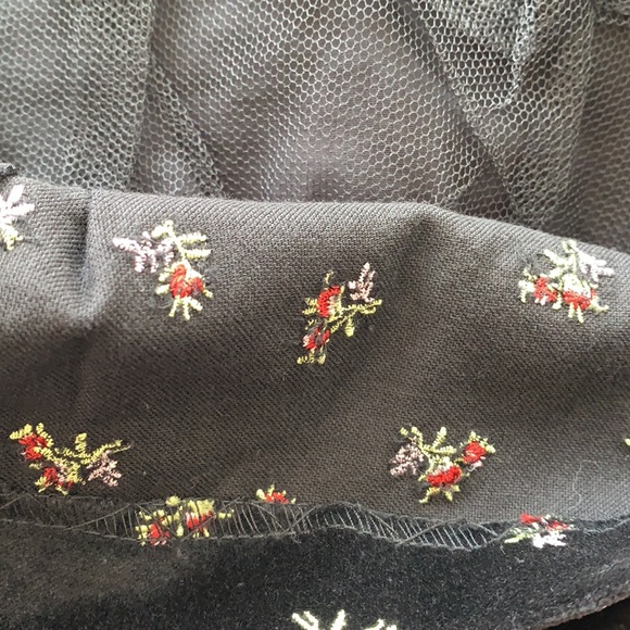 NWT Children’s Place Black Velvet Floral Dress Size 3-6 Months - Picture 5 of 5